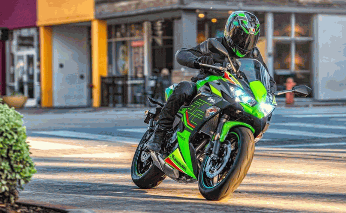 Rs 60,000 off on Kawasaki bikes