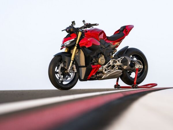 Ducati streetfighter V4