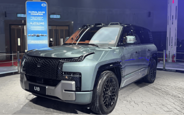 BYD Yangwang U8 SUV