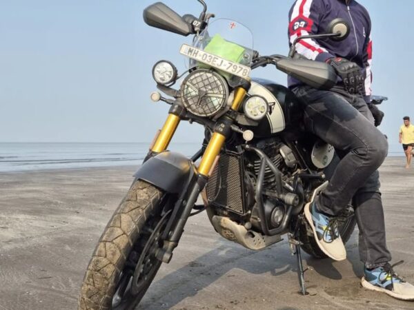 Triumph Scrambler 400 X