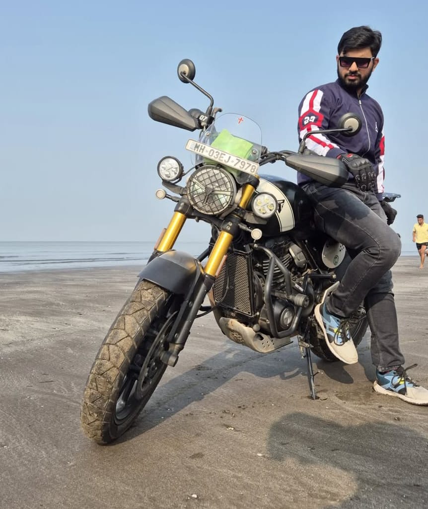 Triumph Scrambler 400 X