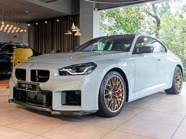 BMW M2 CS
