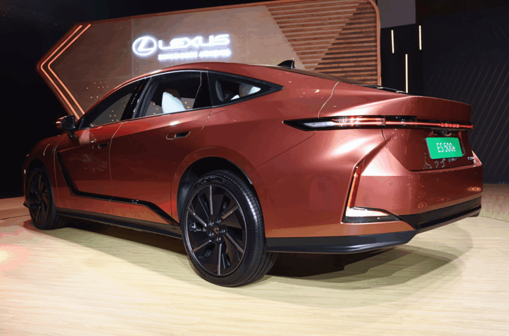 Lexus ES 500e EV Back
