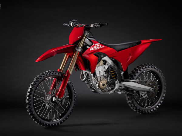 Ducati Desmo450 MX