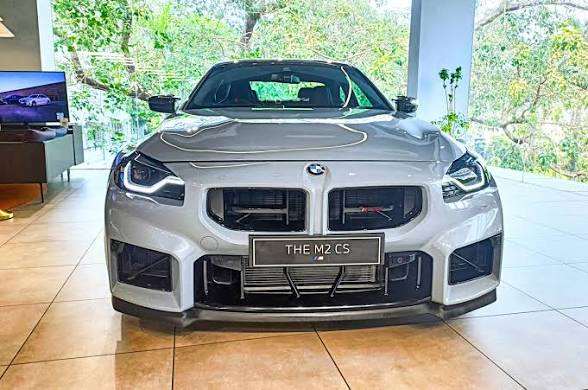 BMW M2 CS