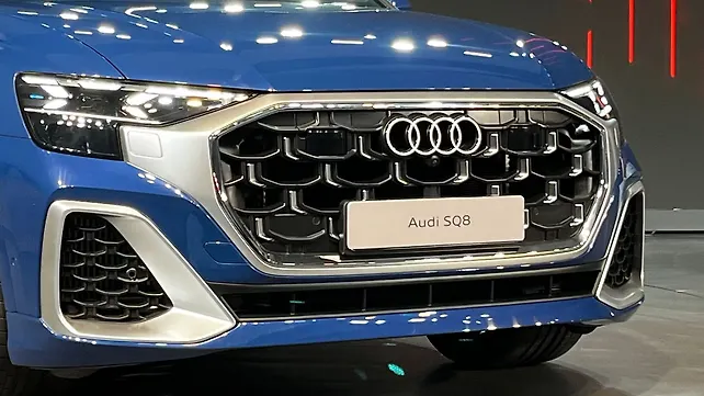 Audi SQ8 exterior 
