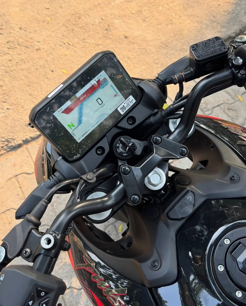 Bajaj Pulsar N250SS